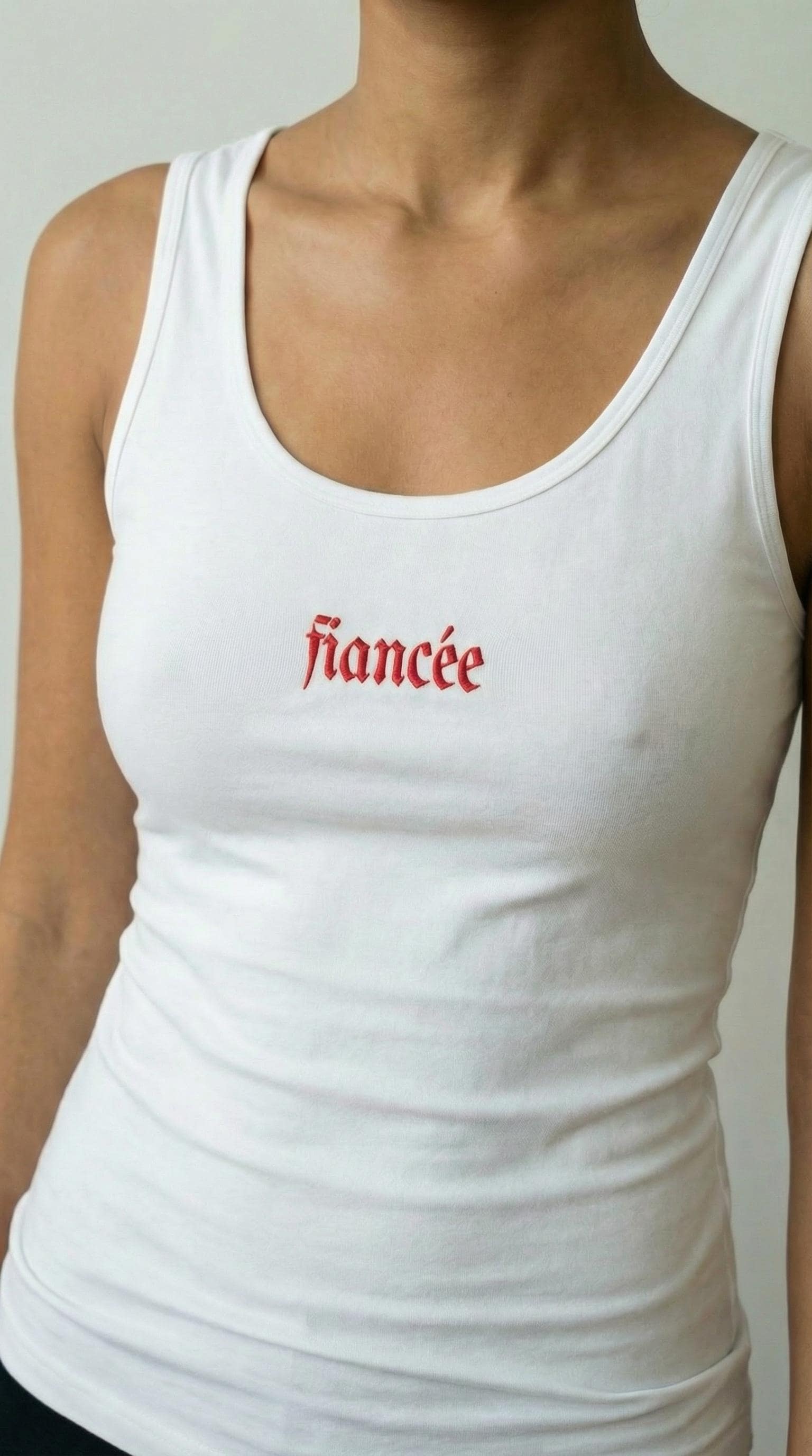 Fiancée Vest Top – Embroidered bride t-shirt – Bride to Be Shirt – Engagement Gift for friend – Minimal Bridal Top